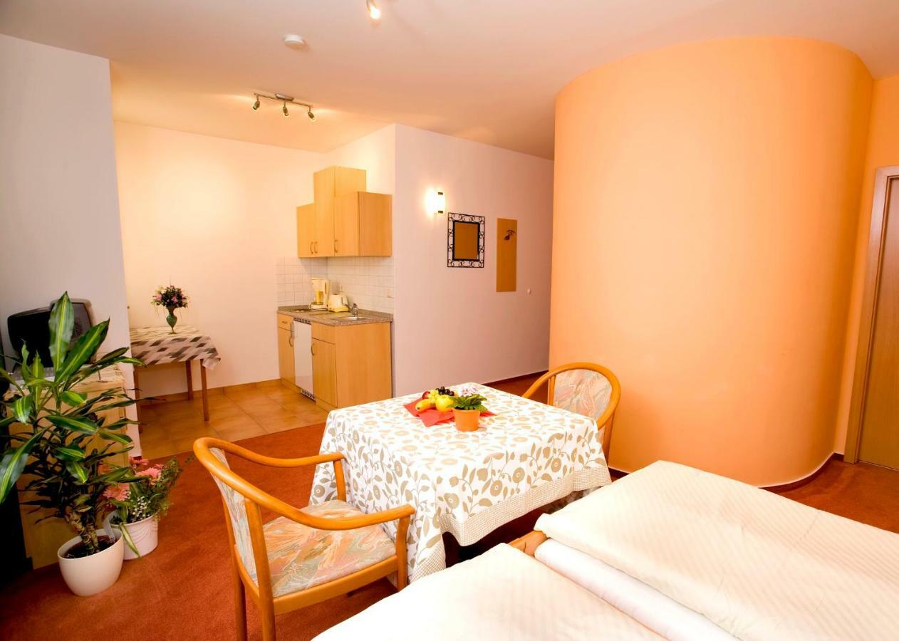 Appartment Haus Sandra Waren  Esterno foto